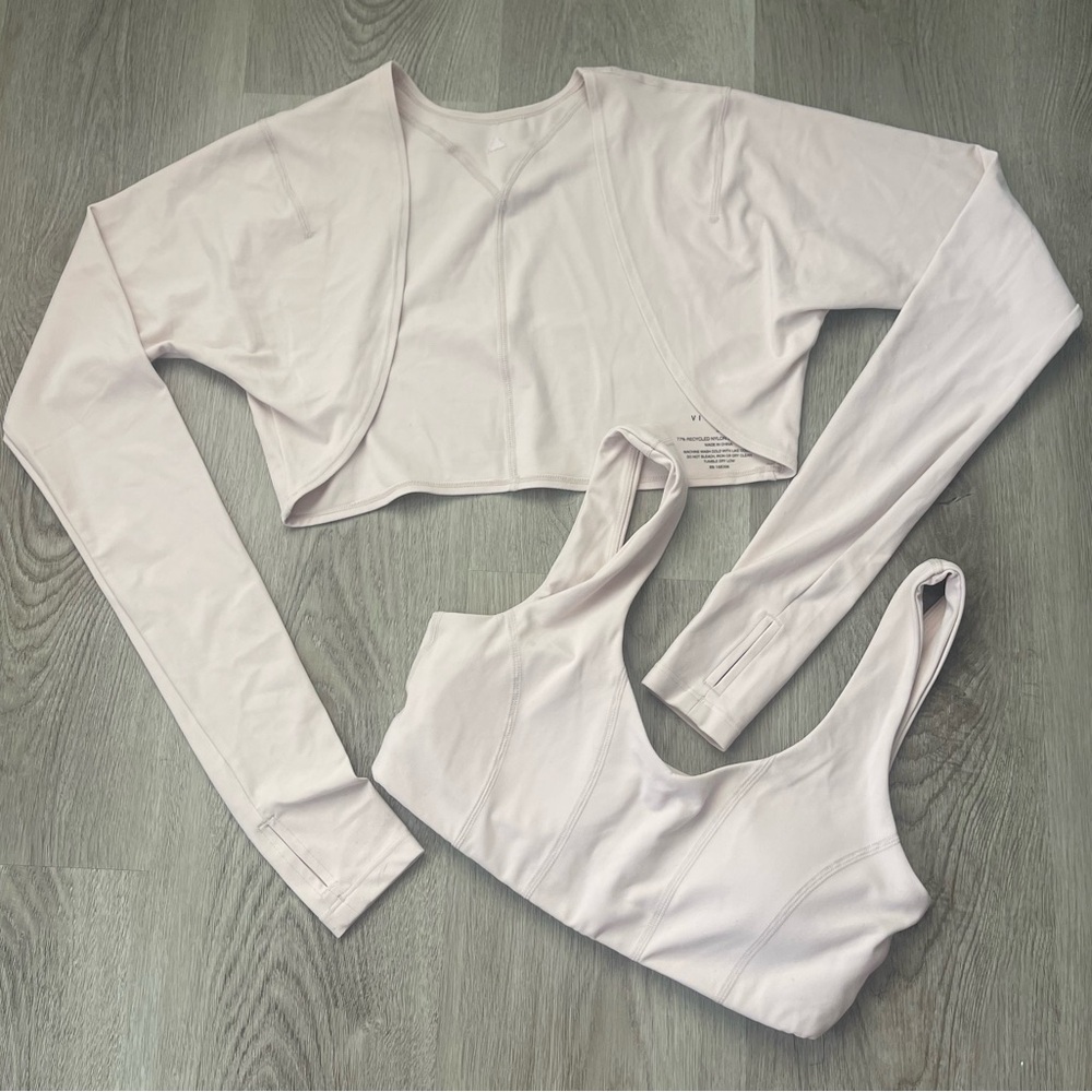 Vitality Set Size Small Sports Bra and Long Sleeve